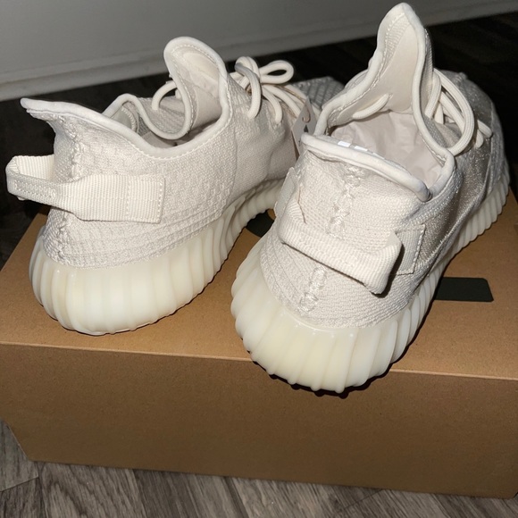 Yeezy Boost 350 - Picture 5 of 5